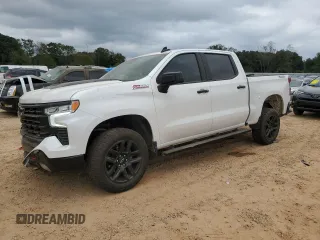 2022 Chevrolet Silverado 1500 LT Trail Boss with VIN 3GCUDFED1NG671782, listed as a Copart auction lot 81838534 with 42,763 mi miles and Salvage Title. Bid and sale history available at DreamBid. Image 1.