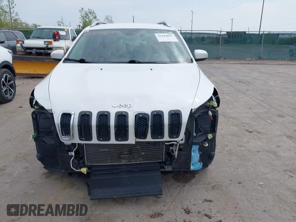 2017 Jeep Cherokee Latitude z VIN 1C4PJLCB4HD218750, wystawiony jako IAAI lot #42104697 z przebiegiem 153 708 mil mil oraz . Historia ofert i sprzedaży dostępna na DreamBid. Obrazek 13.