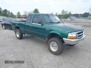 2000 Ford Ranger XL with VIN 1FTYR14VXYTA57062, listed as a IAAI auction lot 42019991 with 191,664 mi miles. Bid and sale history available at carsss.com. Image 1.