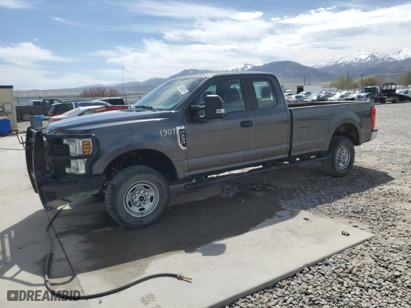 2019 Ford Super Duty F-250 SRW XL with VIN 1FT7X2B61KEC11379, listed as a Copart auction lot 52757485 with 168,913 mi miles and Clean Title. Bid and sale history available at carsss.com. Image 1.