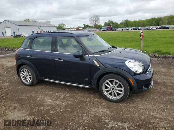 2015 MINI Countryman S with VIN WMWZC5C56FWP47995, listed as a Copart auction lot 55924945 with 46,825 mi miles and Salvage Title. Bid and sale history available at DreamBid. Image 4.