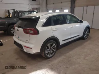 2019 Kia Niro Touring with VIN KNDCE3LC3K5216257, listed as a IAAI auction lot 41760534 with 117,187 mi miles. Bid and sale history available at carsss.com. Image 4.