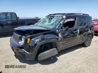 2018 Jeep Renegade Trailhawk z VIN ZACCJBCB8JPH60403, wystawiony jako Copart lot #58562765 z przebiegiem 43 009 mil mil oraz Szkoda całkowita • Salvage title. Historia ofert i sprzedaży dostępna na DreamBid. Obrazek 1.
