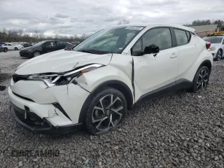 2018 Toyota C-HR XLE z VIN JTNKHMBXXJ1003871, wystawiony jako Copart lot #49984355 z przebiegiem 101 395 mil mil oraz Szkoda całkowita • Salvage title. Historia ofert i sprzedaży dostępna na DreamBid. Obrazek 1.