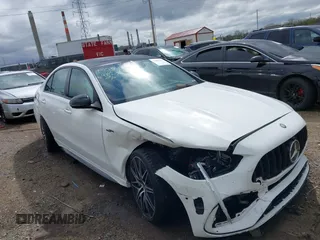 2024 Mercedes-Benz C 43 AMG z VIN W1KAF8HB0RR212189, wystawiony jako IAAI lot #42082339 z przebiegiem 3 908 mil mil oraz . Historia ofert i sprzedaży dostępna na DreamBid. Obrazek 6.