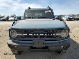 2023 Ford Bronco z VIN 1FMEE5BP6PLA96896, wystawiony jako Copart lot #50377215 z przebiegiem 29 407 mil mil oraz Szkoda całkowita • Salvage title. Historia ofert i sprzedaży dostępna na DreamBid. Obrazek 5.