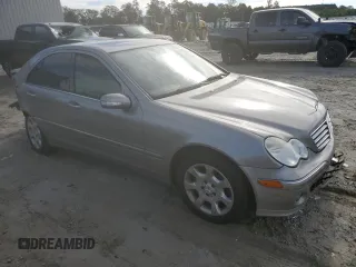 2006 Mercedes-Benz C 280 Luxury with VIN WDBRF54H16A882008, listed as a Copart auction lot 70201484 with 100,294 mi miles and Salvage Title. Bid and sale history available at DreamBid. Image 4.