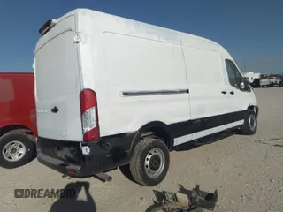 2024 Ford Transit Cargo with VIN 1FTBR1C82RKA26803, listed as a IAAI auction lot 40440250 with 1,197 mi miles and . Bid and sale history available at DreamBid. Image 4.