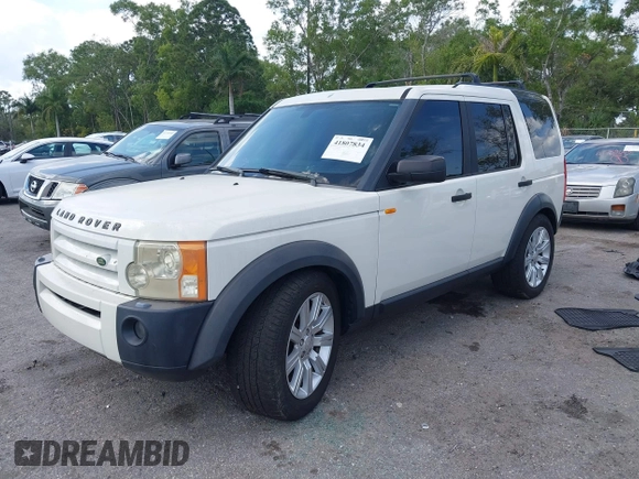 2006 Land Rover LR3 SE with VIN SALAD25416A369381, listed as a IAAI auction lot 41807834 with 229,910 mi miles. Bid and sale history available at carsss.com. Image 6.