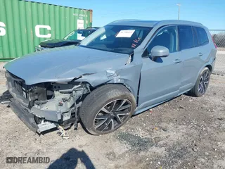 2022 Volvo XC90 Momentum with VIN YV4A22PK3N1841830, listed as a IAAI auction lot 41758654 with NaN miles. Bid and sale history available at carsss.com. Image 17.