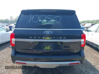 2024 Ford Expedition Max XLT с VIN 1FMJK1J82REA10050, выставлен на аукционе IAAI как лот 42698350 с пробегом 47 383 миль миль и . История ставок и продаж доступна на DreamBid. Изображение 16.