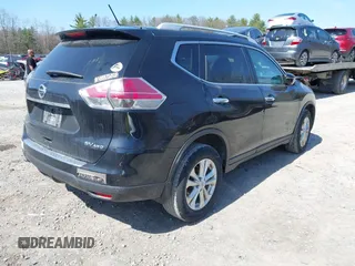 2016 Nissan Rogue SL with VIN 5N1AT2MV9GC889401, listed as a IAAI auction lot 42094458 with 186,546 mi miles and . Bid and sale history available at DreamBid. Image 4.