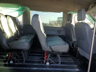 2018 Ford Transit Passenger XL z VIN 1FBZX2CM2JKA87942, wystawiony jako Copart lot #41504435 z przebiegiem 72 729 mil mil oraz Szkoda całkowita • Salvage title. Historia ofert i sprzedaży dostępna na DreamBid. Obrazek 11.