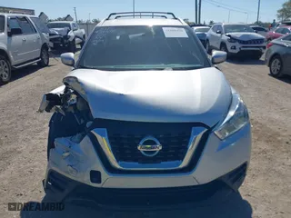 2018 Nissan Kicks SR with VIN 3N1CP5CU5JL532145, listed as a IAAI auction lot 41806458 with 109,721 mi miles. Bid and sale history available at carsss.com. Image 12.