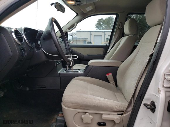 2008 Ford Explorer XLT with VIN 1FMEU73E58UA53352, listed as a Copart auction lot 48039795 with 97,955 mi miles and Clean Title. Bid and sale history available at carsss.com. Image 7.