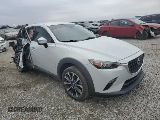 2019 Mazda CX-3 Touring with VIN JM1DKDC75K0403406, listed as a Copart auction lot 86049454 with 68,464 mi miles and Salvage Title. Bid and sale history available at carsss.com. Image 4.