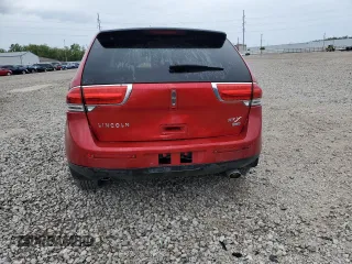 2011 Lincoln MKX z VIN 2LMDJ8JK1BBJ11607, wystawiony jako Copart lot #57126765 z przebiegiem 75 940 mil mil oraz Szkoda całkowita • Salvage title. Historia ofert i sprzedaży dostępna na DreamBid. Obrazek 6.