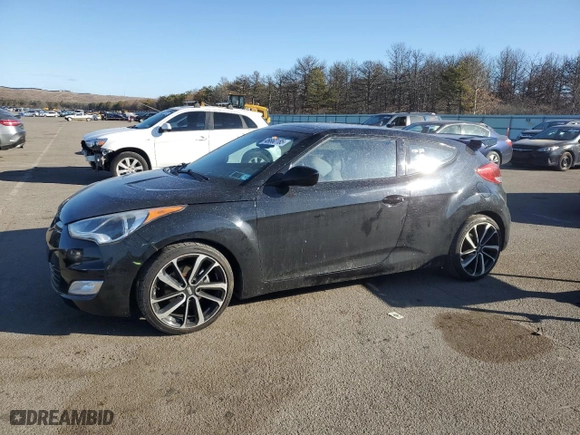 2012 Hyundai Veloster w/Gray Int with VIN KMHTC6AD1CU053274, listed as a Copart auction lot 46660185 with 111,242 mi miles and Clean Title. Bid and sale history available at carsss.com. Image 1.