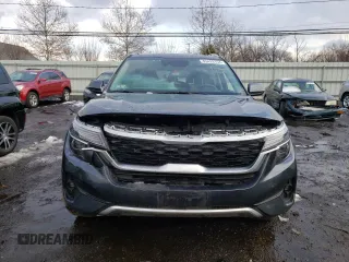 2023 Kia Seltos S with VIN KNDEU2AA7P7351843, listed as a Copart auction lot 83433154 with 38,576 mi miles and Salvage title. Bid and sale history available at DreamBid. Image 5.