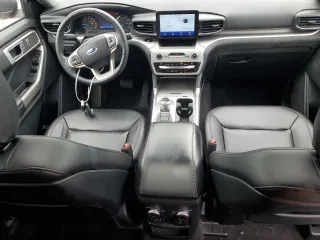 2020 Ford Explorer XLT z VIN 1FMSK8DH1LGC40151, wystawiony jako Copart lot #54750995 z przebiegiem 56 415 mil mil oraz Szkoda całkowita • Salvage title. Historia ofert i sprzedaży dostępna na DreamBid. Obrazek 8.
