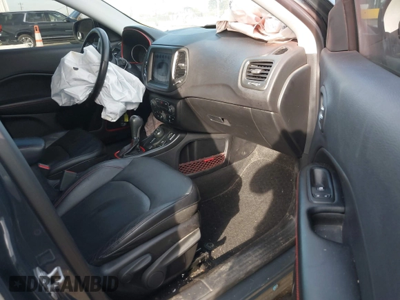 2017 Jeep Compass Trailhawk with VIN 3C4NJDDBXHT657425, listed as a IAAI auction lot 41022289 with 83,003 mi miles and . Bid and sale history available at DreamBid. Image 5.