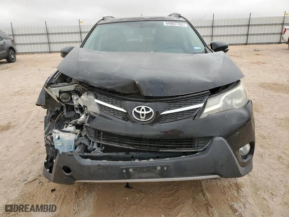 2015 Toyota RAV4 XLE with VIN 2T3WFREV7FW170801, listed as a Copart auction lot 44907765 with 82,157 mi miles and Salvage Title. Bid and sale history available at carsss.com. Image 5.