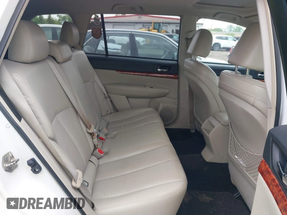 2011 Subaru Outback Limited Power Moon с VIN 4S4BRBKC2B3415559, выставлен на аукционе IAAI как лот 42244683 с пробегом 239 280 миль миль и . История ставок и продаж доступна на DreamBid. Изображение 8.
