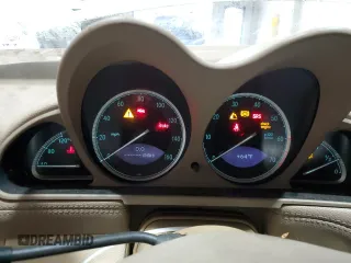 2004 Mercedes-Benz SL 500 z VIN WDBSK75F84F068234, wystawiony jako Copart lot #56860035 z przebiegiem Nie podano mil oraz Czysty tytuł • Clean title. Historia ofert i sprzedaży dostępna na DreamBid. Obrazek 9.