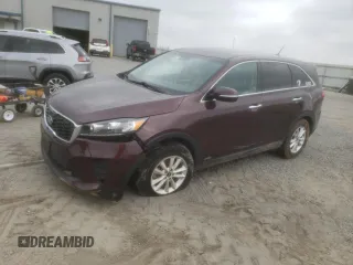 2019 Kia Sorento LX z VIN 5XYPGDA33KG537338, wystawiony jako Copart lot #52485795 z przebiegiem 83 835 mil mil oraz Szkoda całkowita • Salvage title. Historia ofert i sprzedaży dostępna na DreamBid. Obrazek 1.