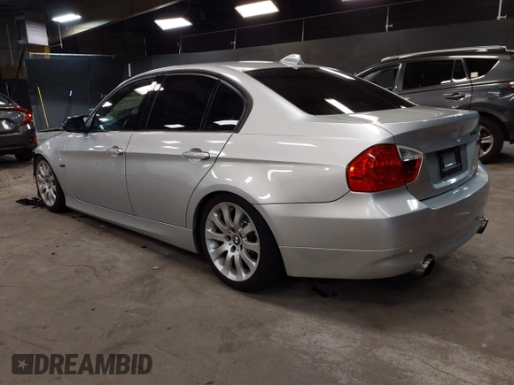 2007 BMW 3 Series 335i with VIN WBAVB73567P101199, listed as a IAAI auction lot 42376366 with 76,839 mi miles and . Bid and sale history available at DreamBid. Image 3.