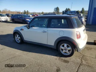 2009 MINI Hardtop with VIN WMWMF33579TW76396, listed as a Copart auction lot 81417314 with 134,353 mi miles and Clean Title. Bid and sale history available at DreamBid. Image 2.