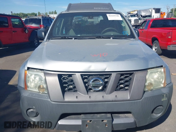 2005 Nissan Xterra S z VIN 5N1AN08WX5C613663, wystawiony jako IAAI lot #42429346 z przebiegiem Nie podano mil oraz . Historia ofert i sprzedaży dostępna na DreamBid. Obrazek 6.