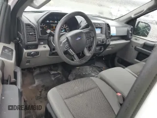 2019 Ford F-150 XL z VIN 1FTMF1CB4KKD65534, wystawiony jako Copart lot #45853215 z przebiegiem 95 872 mil mil oraz Czysty tytuł • Clean title. Historia ofert i sprzedaży dostępna na DreamBid. Obrazek 8.