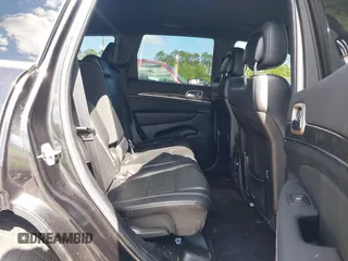 2014 Jeep Grand Cherokee Overland with VIN 1C4RJECG8EC417995, listed as a IAAI auction lot 41959550 with 155,029 mi miles. Bid and sale history available at carsss.com. Image 8.