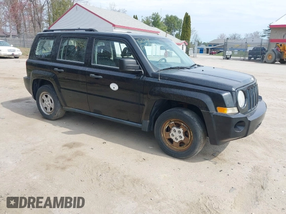 2008 Jeep Patriot Sport with VIN 1J8FF28W78D728568, listed as a IAAI auction lot 42091256 with 166,876 mi miles. Bid and sale history available at carsss.com. Image 1.