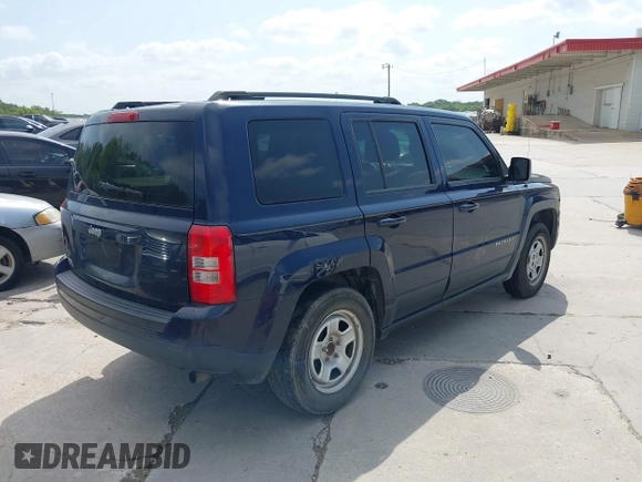 2014 Jeep Patriot Sport with VIN 1C4NJPBA3ED689999, listed as a IAAI auction lot 42498800 with 204,560 mi miles and . Bid and sale history available at DreamBid. Image 4.