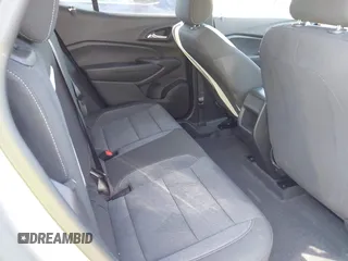 2025 Chevrolet Trax LS z VIN KL77LFEP2SC055126, wystawiony jako IAAI lot #42112330 z przebiegiem 12 490 mil mil oraz . Historia ofert i sprzedaży dostępna na DreamBid. Obrazek 8.