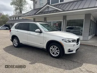 2015 BMW X5 xDrive35d z VIN 5UXKS4C54F0N07217, wystawiony jako IAAI lot #42191203 z przebiegiem 134 188 mil mil oraz . Historia ofert i sprzedaży dostępna na DreamBid. Obrazek 1.
