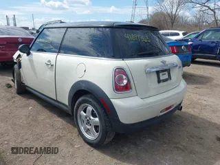 2011 MINI Hardtop with VIN WMWSU3C58BT184415, listed as a IAAI auction lot 41891353 with 149,533 mi miles and . Bid and sale history available at DreamBid. Image 3.