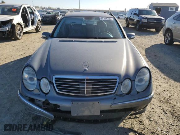 2004 Mercedes-Benz E 500 with VIN WDBUH83J94X119514, listed as a Copart auction lot 42388295 with 211,666 mi miles and Clean Title. Bid and sale history available at carsss.com. Image 5.
