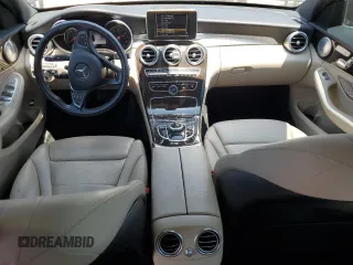 2018 Mercedes-Benz C 300 с VIN 55SWF4KBXJU282633, выставлен на аукционе Copart как лот 60121545 с пробегом 76 250 миль миль и Списание • Salvage title. История ставок и продаж доступна на DreamBid. Изображение 8.