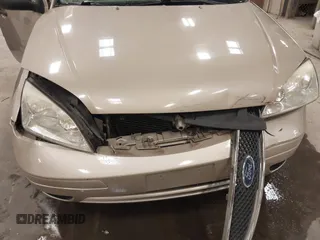 2007 Ford Focus S с VIN 1FAFP34N87W190236, выставлен на аукционе IAAI как лот 39851045 с пробегом 130 835 миль миль и . История ставок и продаж доступна на DreamBid. Изображение 6.