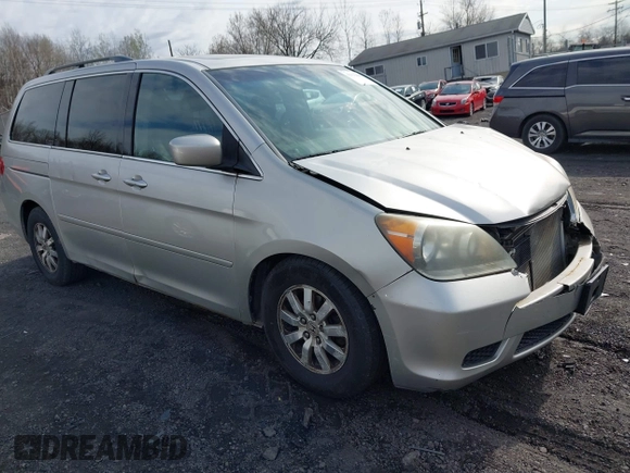 2008 Honda Odyssey EX-L with VIN 5FNRL387X8B075951, listed as a IAAI auction lot 42031880 with 190,233 mi miles. Bid and sale history available at carsss.com. Image 1.