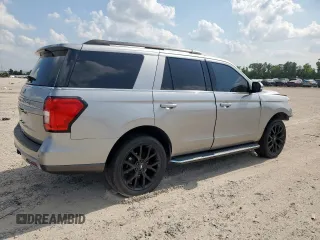 2022 Ford Expedition XLT z VIN 1FMJU1HT0NEA14953, wystawiony jako Copart lot #58150705 z przebiegiem 44 670 mil mil oraz Szkoda całkowita • Salvage title. Historia ofert i sprzedaży dostępna na DreamBid. Obrazek 3.