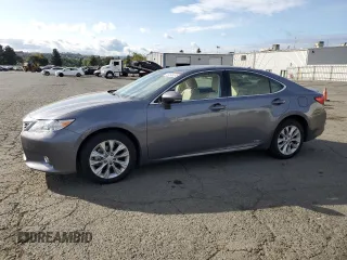 2013 Lexus ES 300h with VIN JTHBW1GG6D2018284, listed as a Copart auction lot 54548245 with 82,602 mi miles and Salvage Title. Bid and sale history available at DreamBid. Image 1.