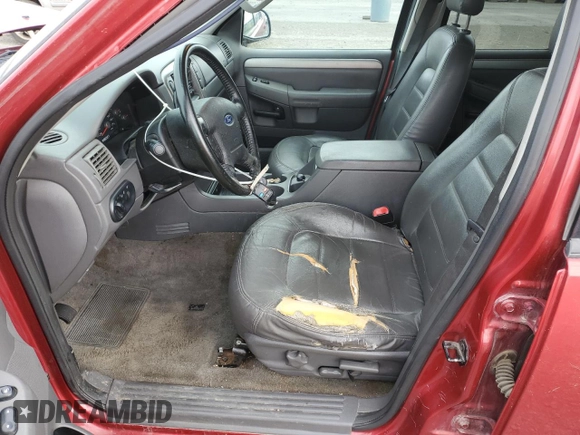 2003 Ford Explorer XLT z VIN 1FMZU73W33UC18253, wystawiony jako Copart lot #65245144 z przebiegiem 213 371 mil mil oraz Czysty tytuł • Clean title. Historia ofert i sprzedaży dostępna na DreamBid. Obrazek 7.