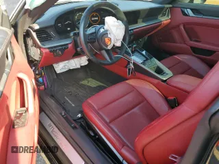2021 Porsche 911 Carrera with VIN WP0AA2A93MS206806, listed as a Copart auction lot 58923294 with 25,088 mi miles and Salvage Title. Bid and sale history available at carsss.com. Image 8.