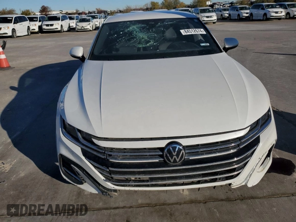2023 Volkswagen Arteon SEL R-Line с VIN WVWSR7AN8PE011942, выставлен на аукционе Copart как лот 84512674 с пробегом 37 080 миль миль и Чистый • Clean title. История ставок и продаж доступна на DreamBid. Изображение 5.