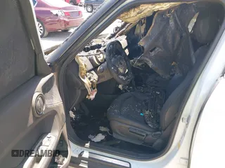 2019 MINI Countryman Cooper z VIN WMZYS7C50K3F46041, wystawiony jako IAAI lot #42085025 z przebiegiem Nie podano mil oraz . Historia ofert i sprzedaży dostępna na DreamBid. Obrazek 5.