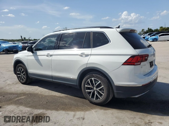 2021 Volkswagen Tiguan SE z VIN 3VV3B7AX2MM005670, wystawiony jako Copart lot #63139705 z przebiegiem 88 052 mil mil oraz Szkoda całkowita • Salvage title. Historia ofert i sprzedaży dostępna na DreamBid. Obrazek 2.